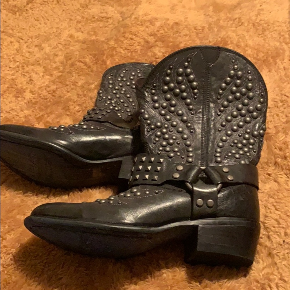 Studded Cowboy boots